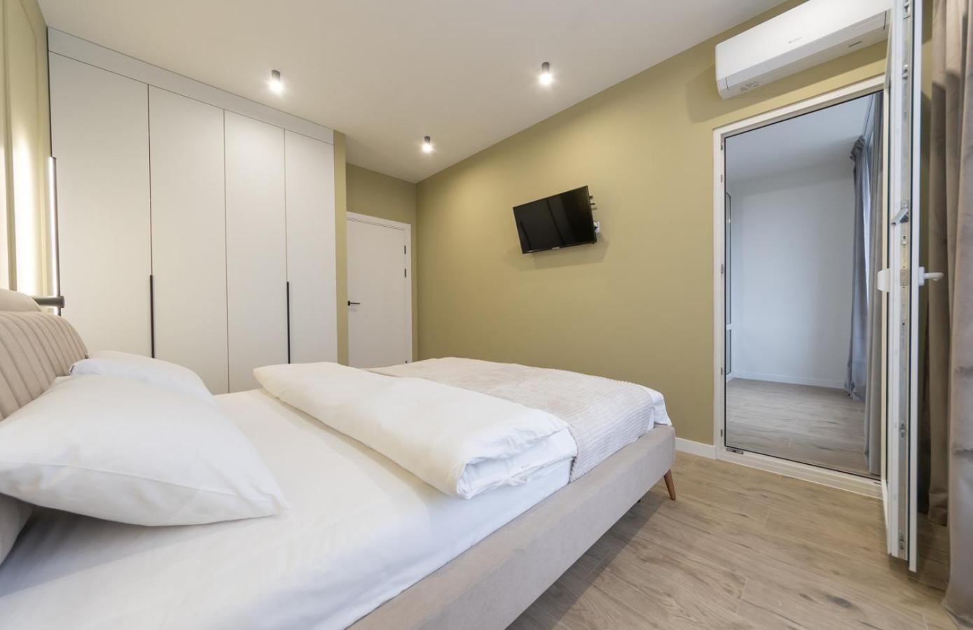 Luxury Apartment Near Metro Station Osokorky Киев Экстерьер фото